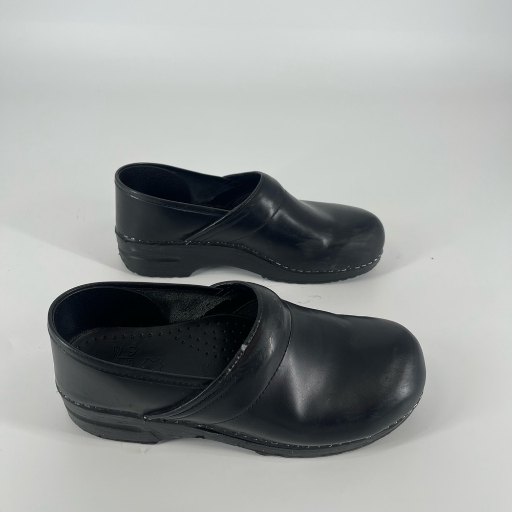 Used Dansko Clogs (SB9#23) - Picture 5 of 10